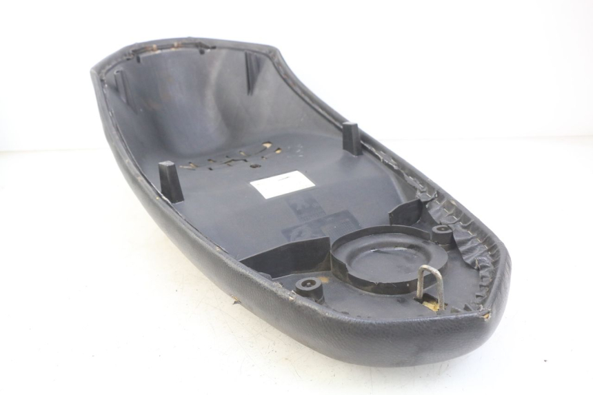 photo de ASIENTO PEUGEOT KISBEE 4T 50 (2010 - 2017) - Vista general del producto