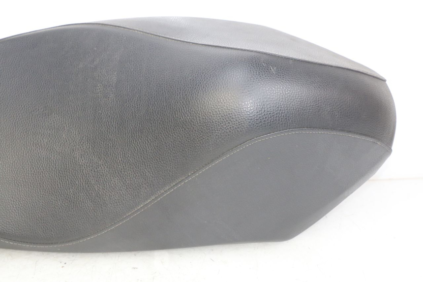 photo de ASIENTO PEUGEOT KISBEE 4T 50 (2018 - 2022) - Zoom sobre los componentes