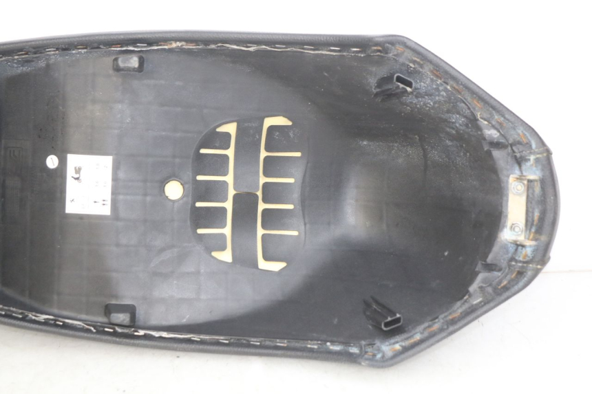 photo de ASIENTO PEUGEOT KISBEE 4T 50 (2018 - 2022) - Recambio usado revisado