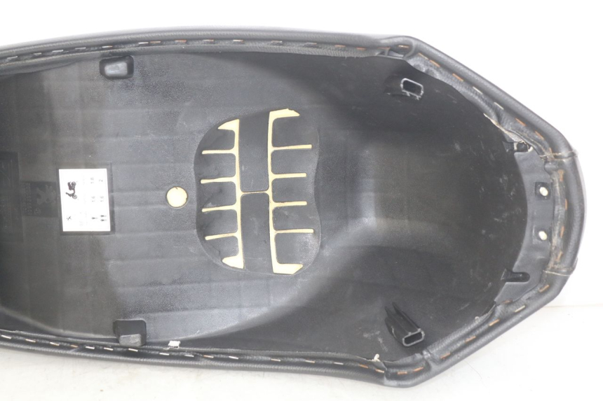 photo de ASIENTO PEUGEOT KISBEE 4T 50 (2018 - 2022) - Foto de producto adicional