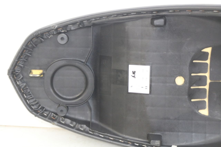 photo de ASIENTO PEUGEOT KISBEE 4T 50 (2018 - 2022) - Inspección visual detallada