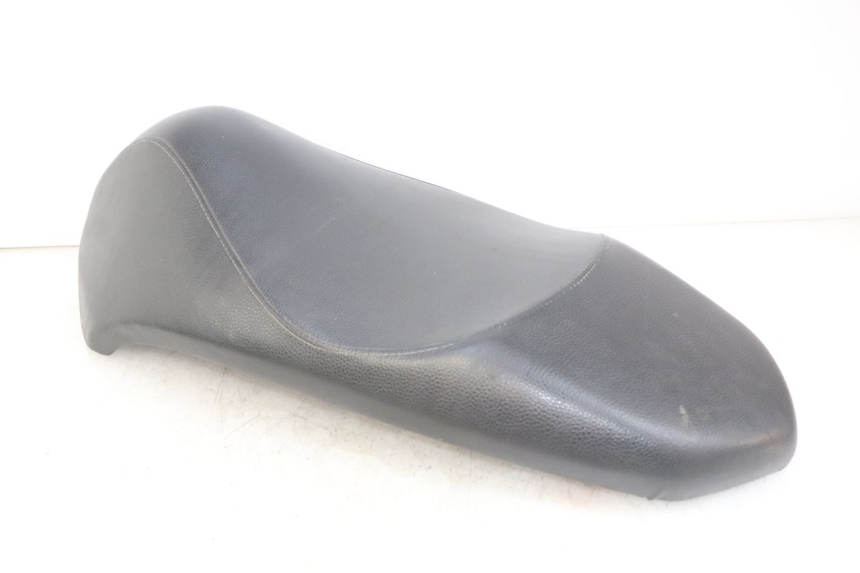 photo de ASIENTO PEUGEOT KISBEE 4T 50 (2018 - 2022) - Estado de la superficie y material