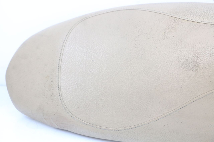 photo de ASIENTO PEUGEOT KISBEE 4T 50 (2010 - 2017) - Detalle de la pieza