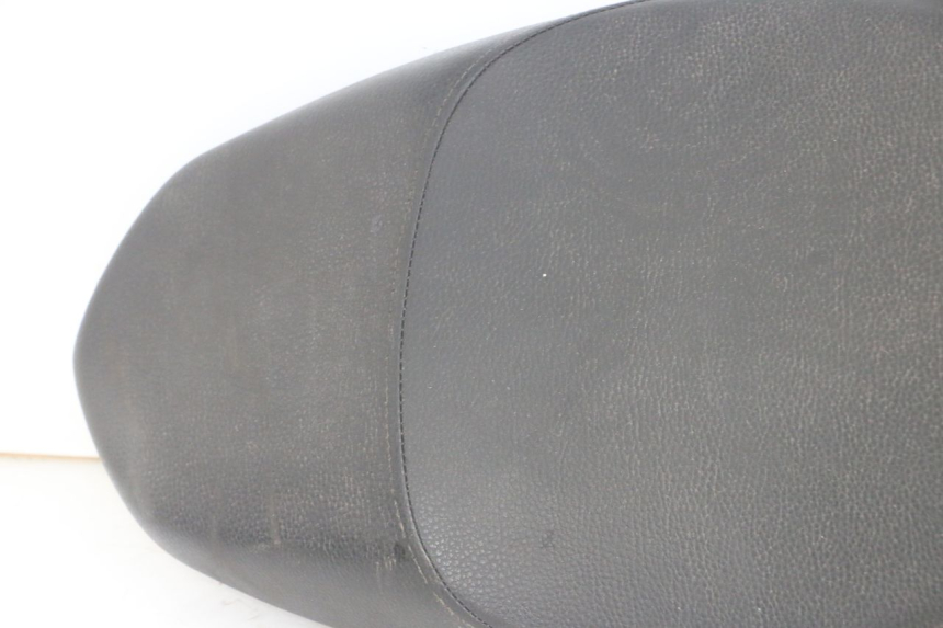 photo de ASIENTO PEUGEOT KISBEE 4T 50 (2018 - 2022) - Inspección visual detallada