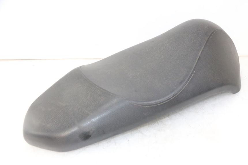 photo de ASIENTO PEUGEOT KISBEE 4T 50 (2018 - 2022) - Zoom estado de uso