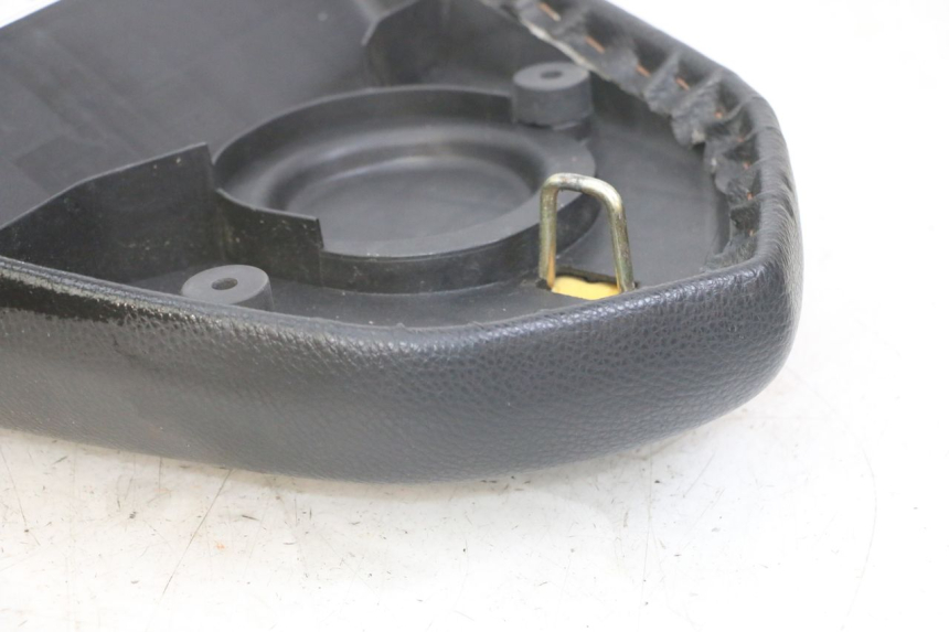 photo de ASIENTO PEUGEOT KISBEE 4T 50 (2018 - 2022) - Recambio usado revisado