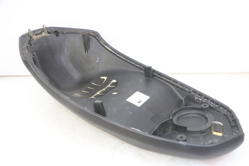 photo de ASIENTO PEUGEOT KISBEE 4T 50 (2018 - 2022) - Recambio usado revisado