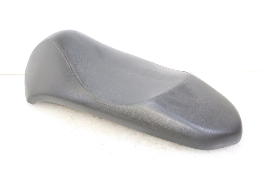 photo de ASIENTO PEUGEOT KISBEE 4T 50 (2018 - 2022) - Características distintivas