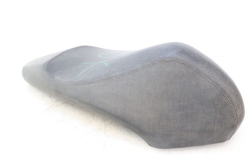 photo de ASIENTO PEUGEOT KISBEE 4T 50 (2010 - 2017) - Características distintivas