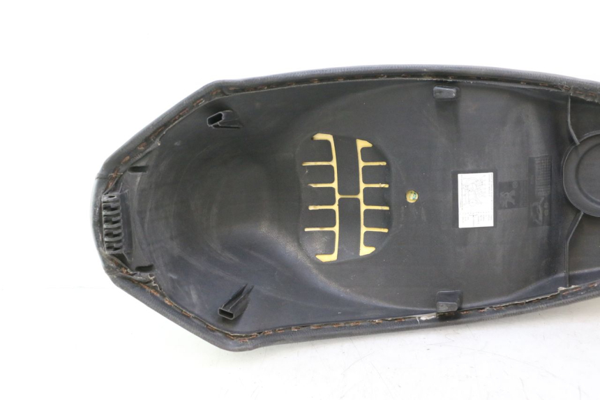 photo de ASIENTO PEUGEOT KISBEE 4T 50 (2010 - 2017) - Vista general del producto