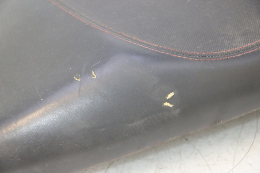 photo de ASIENTO PEUGEOT KISBEE 4T 50 (2010 - 2017) - Inspección visual detallada