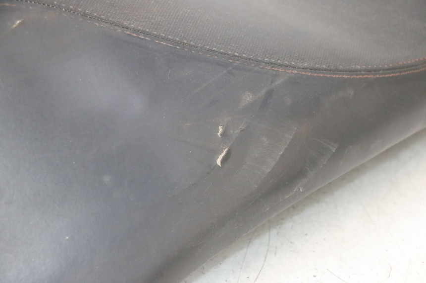 photo de ASIENTO PEUGEOT KISBEE 4T 50 (2010 - 2017) - Detalle de la pieza