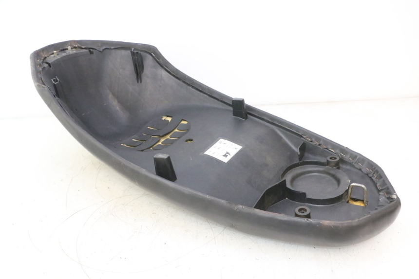 photo de ASIENTO PEUGEOT KISBEE 4T 50 (2010 - 2017) - Primer plano técnico