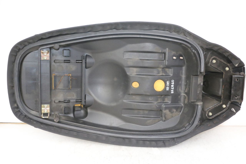 photo de ASIENTO KYMCO XCITING 500 (2007 - 2010) - Otra perspectiva