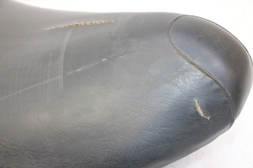 photo de ASIENTO PIAGGIO LIBERTY 125 (1998 - 2008) - Primer plano de alta resolución