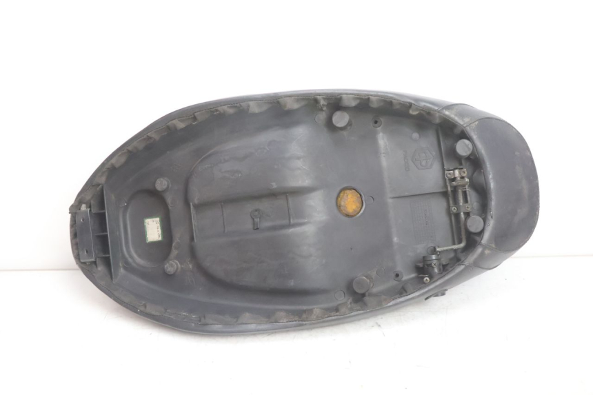 photo de ASIENTO PIAGGIO LIBERTY 125 (1998 - 2008) - Estado de la superficie y material
