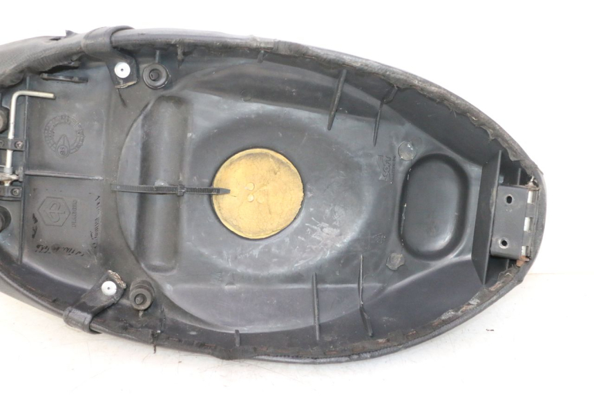 photo de ASIENTO PIAGGIO LIBERTY 50 (1998 - 2003) - Características distintivas