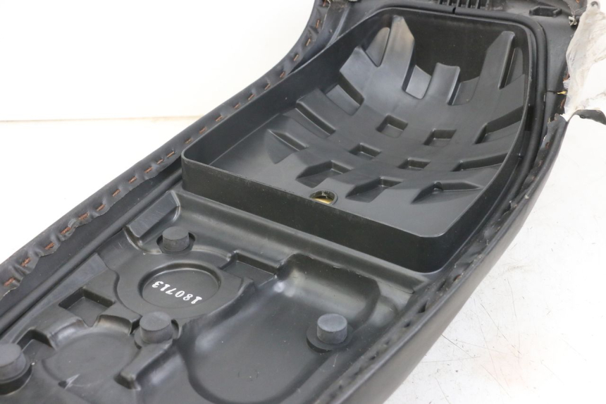 photo de ASIENTO KYMCO LIKE 125 (2009 - 2016) - Zoom sobre los componentes