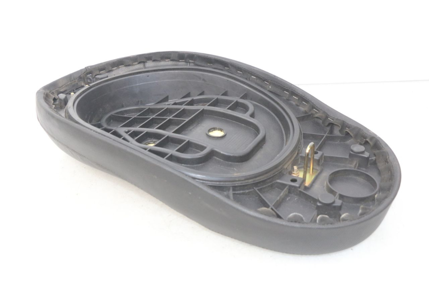 photo de ASIENTO VENESI LOWIGI RETRO JJ50QT-3 50 (2020 - 2022) - Primer plano técnico