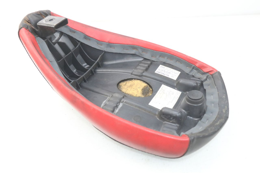 photo de ASIENTO PEUGEOT LUDIX 50 (2008 - 2017) - Primer plano técnico