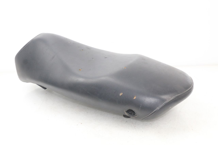 photo de ASIENTO PEUGEOT LUDIX 50 (2008 - 2017) - Detalles de los puntos de fijación