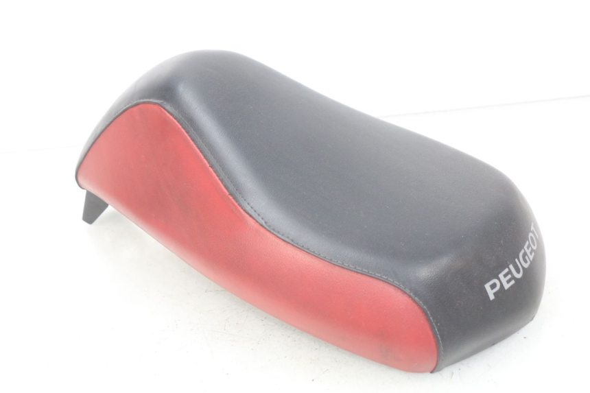 photo de ASIENTO PEUGEOT LUDIX 50 (2008 - 2017) - Estado de la superficie y material