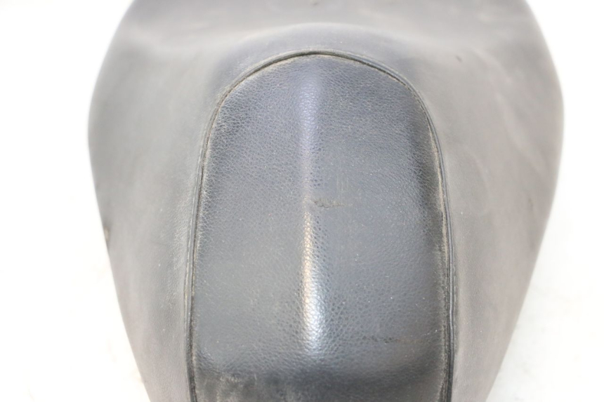 photo de ASIENTO PEUGEOT LUDIX 50 (2005 - 2007) - Estado de la superficie y material