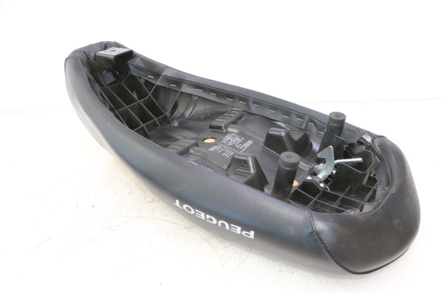 photo de ASIENTO PEUGEOT LUDIX 50 (2008 - 2017) - Otra perspectiva