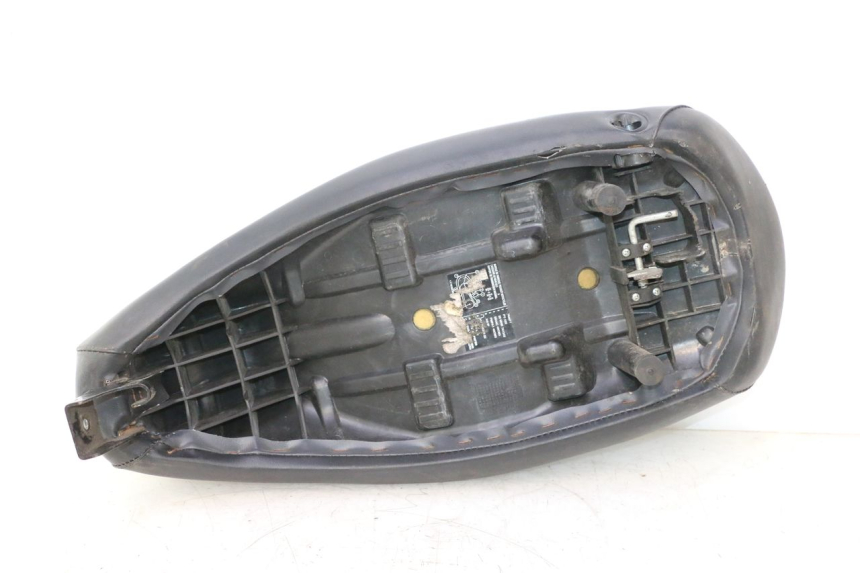 photo de ASIENTO PEUGEOT LUDIX 50 (2005 - 2007) - Características distintivas