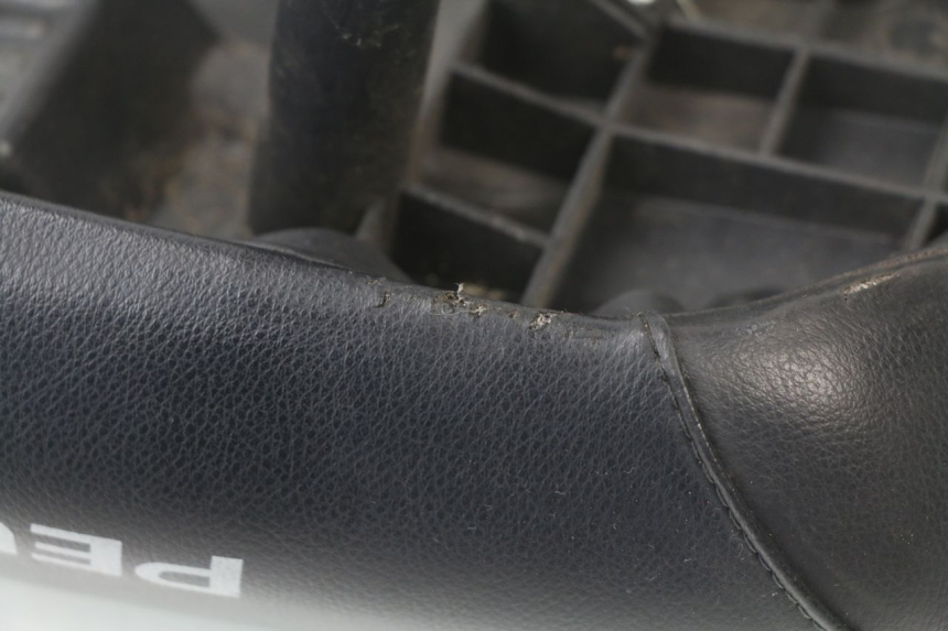 photo de ASIENTO PEUGEOT LUDIX ONE 50 (2004 - 2006) - Otra perspectiva