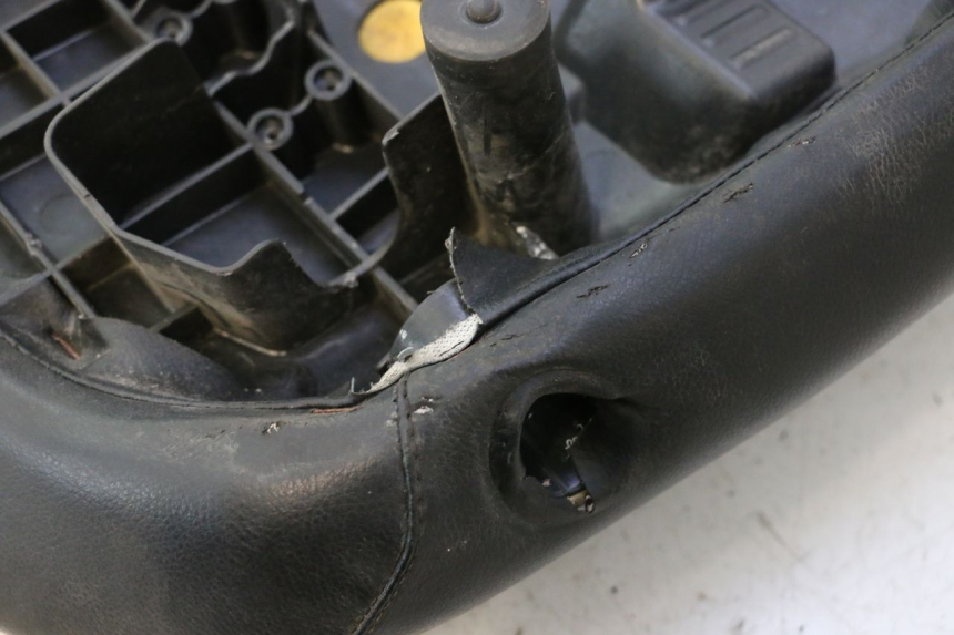 photo de ASIENTO PEUGEOT LUDIX ONE 50 (2004 - 2013) - Primer plano técnico