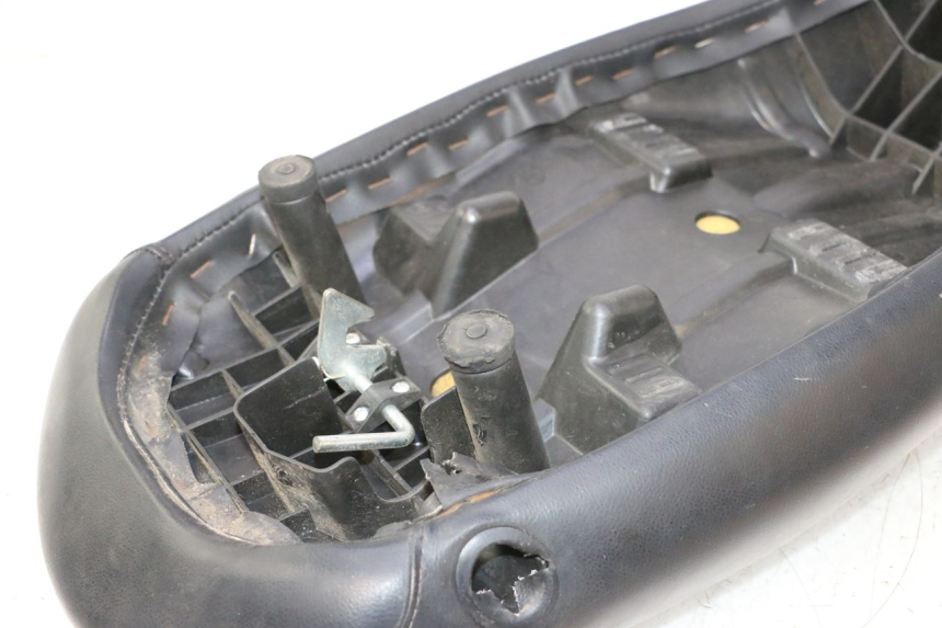 photo de ASIENTO PEUGEOT LUDIX SNAKE 2T 50 (2004 - 2014) - Características distintivas