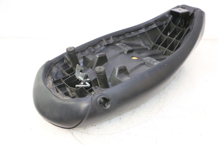 photo de ASIENTO PEUGEOT LUDIX SNAKE 2T 50 (2004 - 2014) - Primer plano de alta resolución