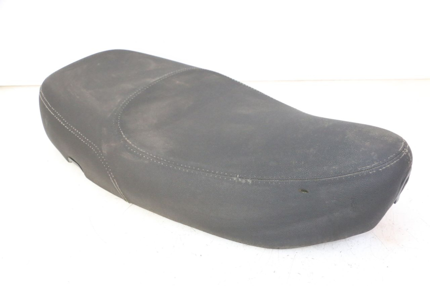 photo de ASIENTO PIAGGIO LXV 4T 50 (2009 - 2013) - Primer plano técnico