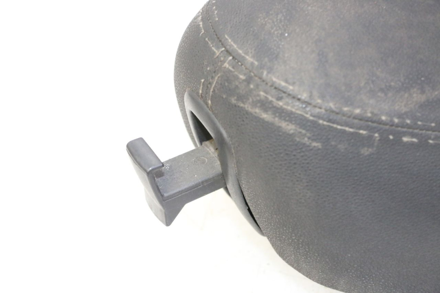 photo de ASIENTO PIAGGIO LXV 4T 50 (2009 - 2013) - Estado de la superficie y material