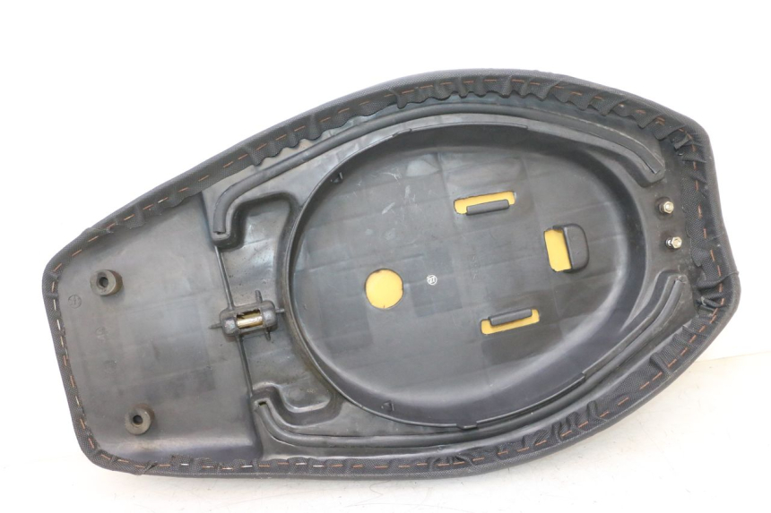 photo de ASIENTO KEEWAY MATRIX RX9 125 (2006 - 2007) - Estado de la superficie y material