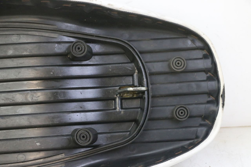 photo de ASIENTO MBK BOOSTER SPIRIT NAKED 50 (2004 - 2017) - Otra vista del artículo