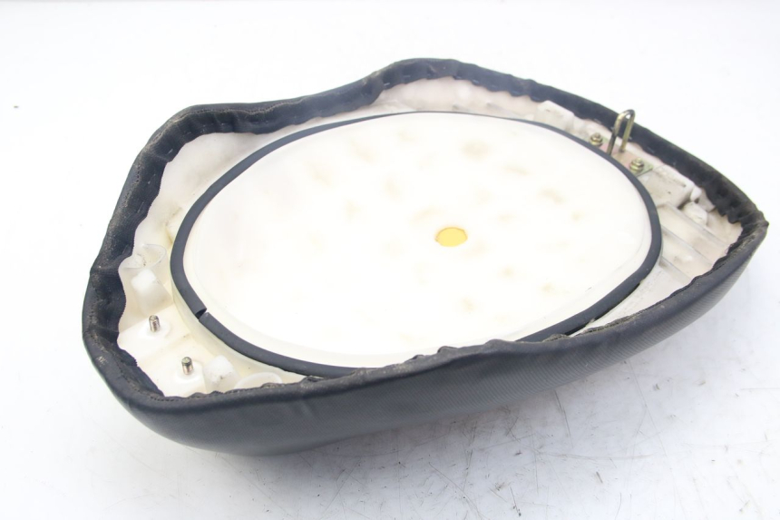 photo de ASIENTO JM MOTORS MIA 50 (2017 - 2020) - Detalles de los puntos de fijación