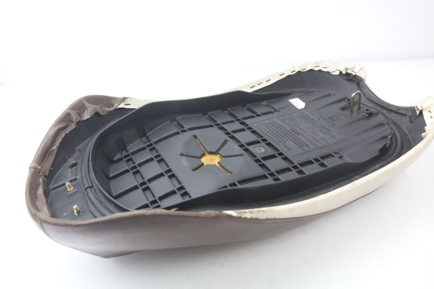 photo de ASIENTO SYM MIO 50 (2005 - 2010) - Zoom estado de uso