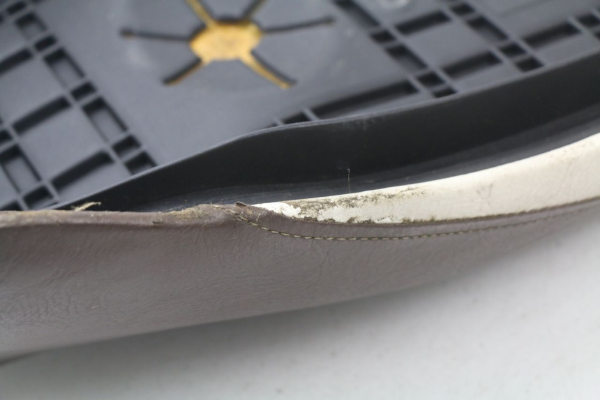 photo de ASIENTO SYM MIO 50 (2005 - 2010) - Otra perspectiva