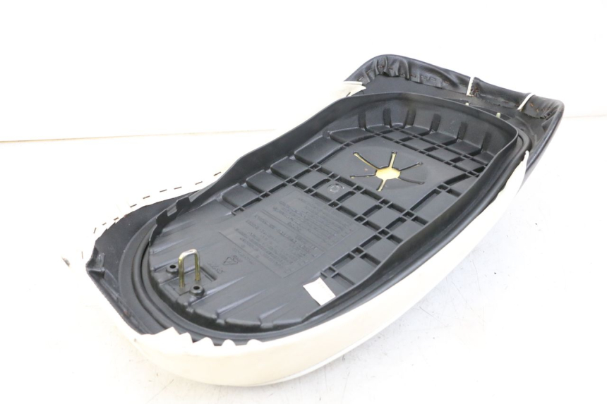 photo de ASIENTO SYM MIO 50 (2011 - 2017) - Zoom estado de uso