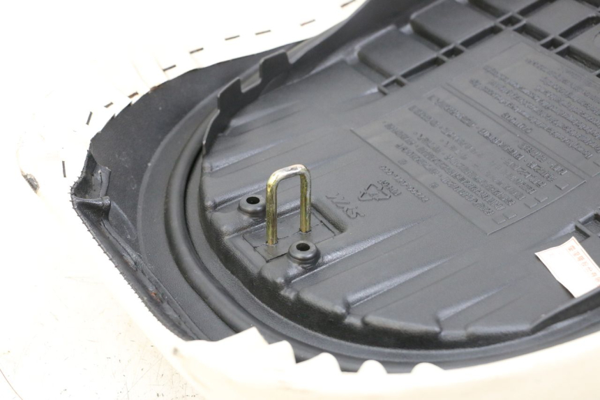 photo de ASIENTO SYM MIO 50 (2011 - 2017) - Otra perspectiva