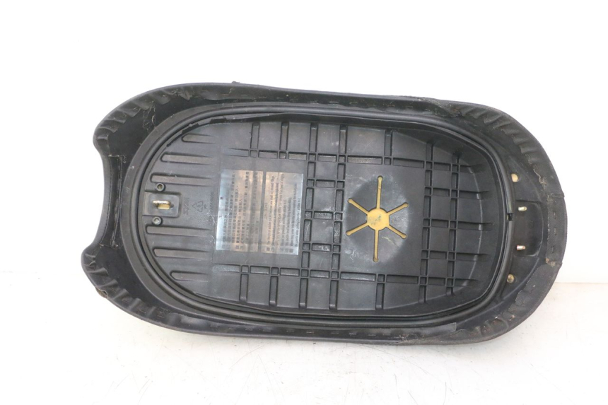 photo de ASIENTO SYM MIO 50 (2005 - 2010) - Otra perspectiva