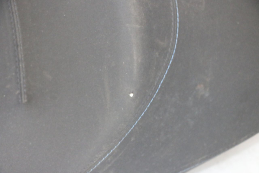 photo de ASIENTO PIAGGIO MP3 HPE 310 (2024 - 2025) - Perfil de la pieza de repuesto