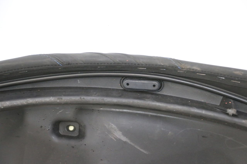 photo de ASIENTO PIAGGIO MP3 HPE 310 (2024 - 2025) - Recambio usado revisado