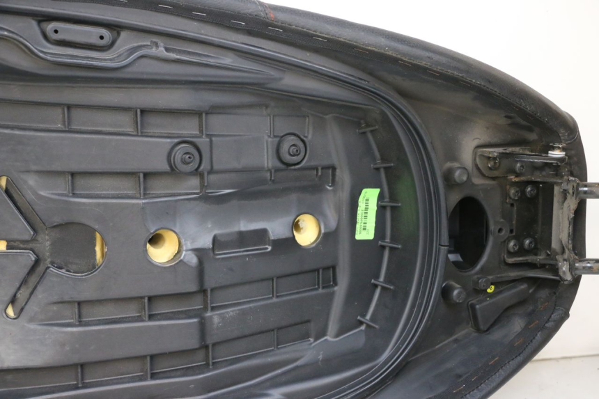 photo de ASIENTO PIAGGIO MP3 HPE 350 (2018 - 2020) - Recambio usado revisado