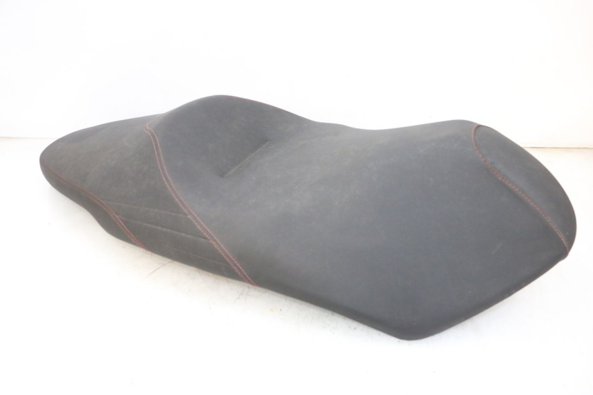 photo de ASIENTO PIAGGIO MP3 HPE 300 (2019 - 2026) - Inspección visual detallada