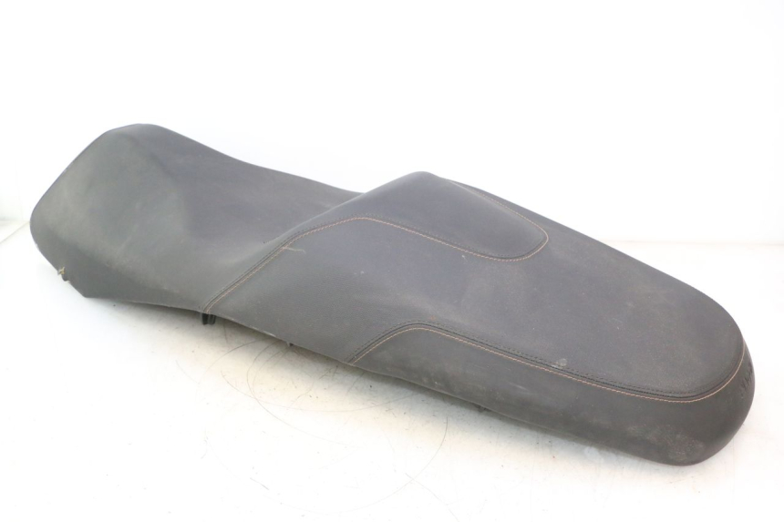 photo de ASIENTO PIAGGIO MP3 HPE 530 (2022 - 2026) - Zoom sobre los componentes