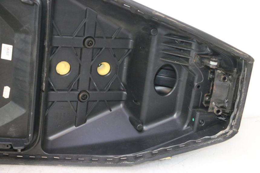 photo de ASIENTO PIAGGIO MP3 HPE 530 (2022 - 2026) - Inspección visual detallada