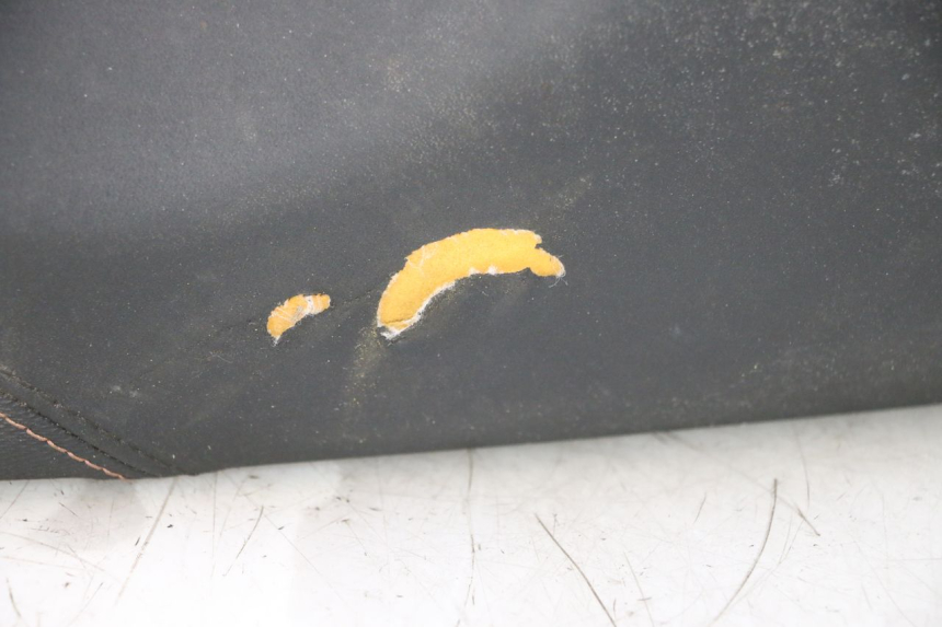 photo de ASIENTO PIAGGIO MP3 HPE 530 (2022 - 2026) - Perfil de la pieza de repuesto